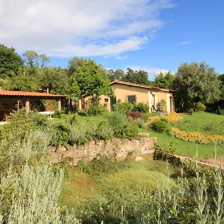 Casa De Vilar De Rei, Ferias Em Familia Com Piscina 펜션